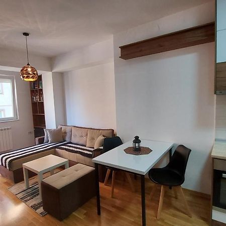 New Home In 斯科普里 外观 照片